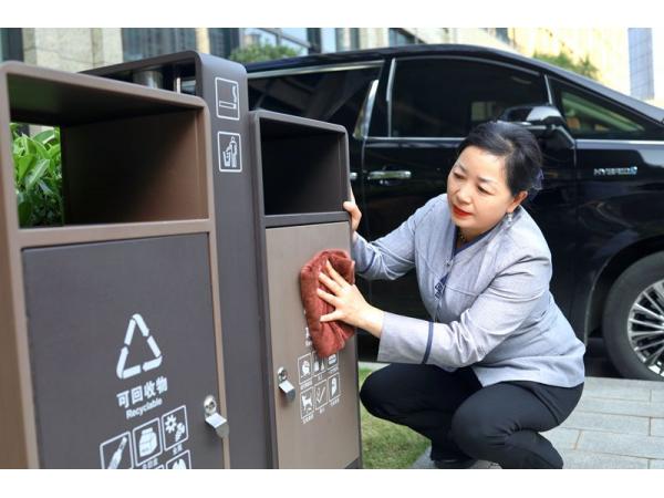 日常保潔外包的五大優勢，為何越來越多的企業選擇外包保潔？